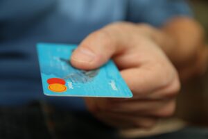高還元のクレジットカードは女性におすすめ？